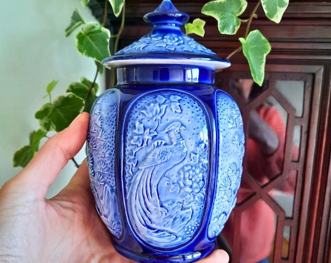 Mid Century Sylvac pottery Canton Style Ginger Jar pattern no. 5395 , Bird Of paradise Ginger Jar.