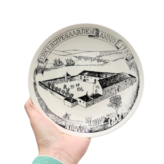 Mid Century Scandinavian Wall Plate By Stavangerflint Depicting History Glimpses Of Trondelag Norway  Erkebispegården 1750 RARE