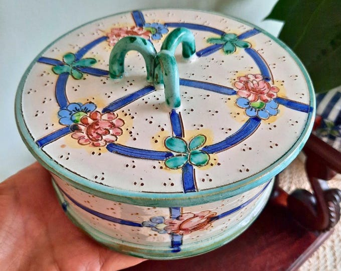 Vintage Made In Italy Studio Pottery Lidded Box Floral Sgraffito Decoration