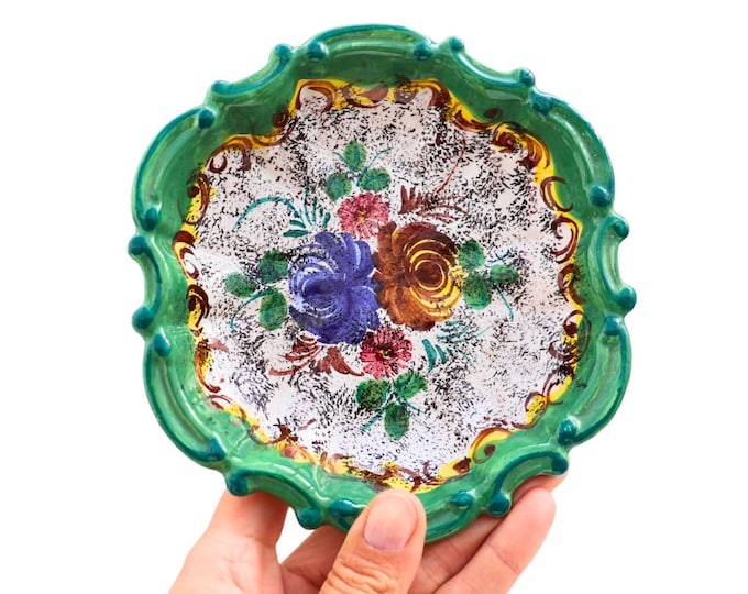 Small Hand-Painted Italian Pottery Wall Plate: Meran Pottery Floral Ceramic Decor (D 6.5'')
