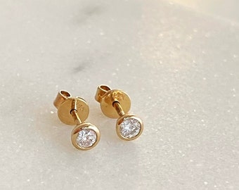 14K Gold Diamond Stud Earrings, 0.20 CT Bezel Set