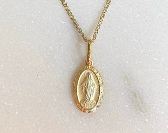 Baptism Communion Medalla de Virgen Virgin Medal with Chain 14k Real Gold 2640 Baptism Communion Medalla de Virgen Virgin Medal with Chain 14k Real Gold 2640
