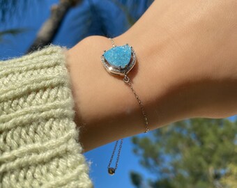 Blue Stone Bracelet, Silver Boho Bracelet, Quartz Bracelet, Layering Bracelet, Blue Gemstone Bracelet, Bracelet for Mom, Mom Bracelet