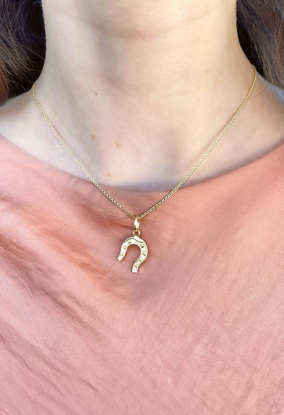 Etsy horseshoe necklace deals