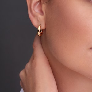 Thick Gold Hoop Earrings 14K, Small Huggie Hoop Earrings, 5mm Thick Gold Hoops, Chunky Gold Hoop Earrings, Small Hoop Earrings,EverydayHoops