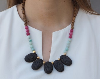 Beaded statement necklace | Lava stone necklace | Short beaded gemstone necklace | Gemstone necklace | Beaded necklace | Oversized necklace