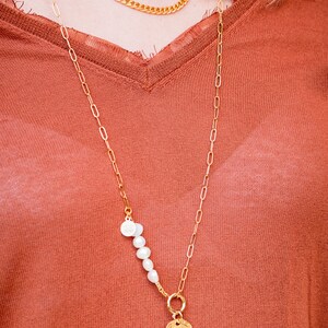 Long gold coin necklace Pearl and coin necklace Versatile gold necklace Coin necklace Pearl jewelry Long pearl necklace image 2