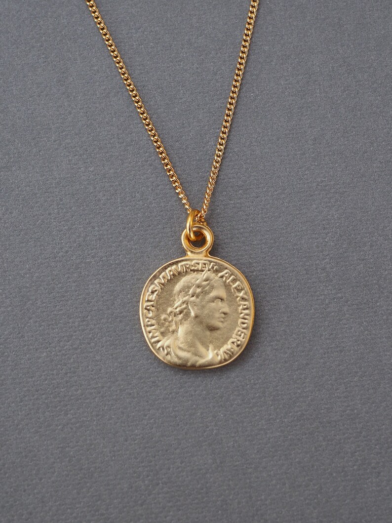 Small Gold Coin Pendant Delicate Gold Coin Dainty Necklace Etsy