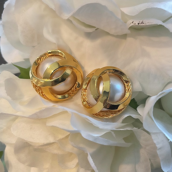 Vintage Chanel Clip on Earrings - Stamped - Etsy