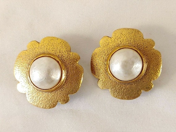 Vintage Chanel Clip on Earrings Stamped 