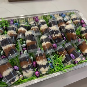 Custom Push Pop Containers, Clear Plastic Cake Pop, Confetti Poppers, 6pc