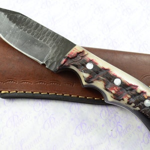 New Genuine 12 Chrome Carbon Steel Bespoke Full Tang Rams Horn Handle Sheffield Skinning/Bushcraft knife with Leather Sheath