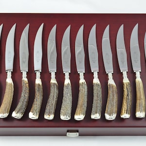 A Set of 12 Sheffield Silver Ferruled Steak Knives with Red Deer Stag Antler Handles – Wooden Presentation Case