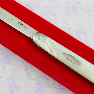 Large Pristine Silver Bladed Mother Of Pearl Fully Restored Sheffield Made Pen/Pocket Knife 1923