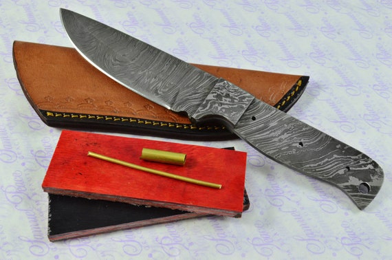 Knife Making Kit Damascus Steel Hunting/bowie/bushcraft Knife Laminate Wood  Scales Unbelievable Piece Pristine Inc Leather Sheath 
