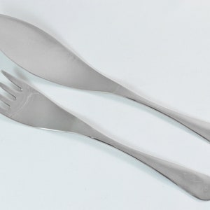 Robert Welch Stainless Steel 18/10 Fish Servers/Carvers