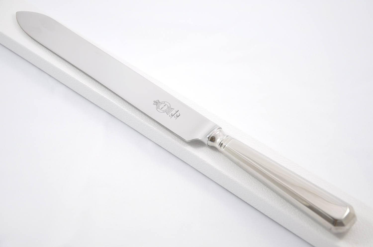 Grecian Pattern Stainless Steel Wedding  Cake  Knife  Gift 