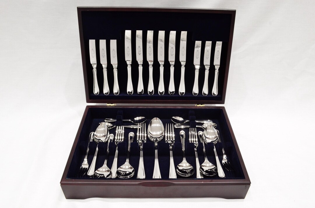 A Brand New Old English Thread Pattern 44 Piece Mahogany Wooden Cased ...