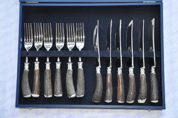 Six Rare Sambar Stag//Antler Handle Steak Knives Silver ferruled Boxed Sheffield