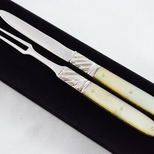 Pristine Silver Bladed Mother Of Pearl Fully Restored Sheffield Made Travelling Set C1800