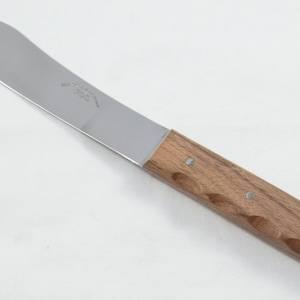 Vintage 61/2&quot; Skinning Knife Made in Sheffield England Carbon Blade Hardwood Handle