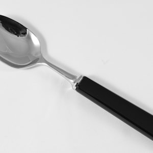 New Fantastic Genuine Black Handle Dessert Spoon Made In Sheffield England