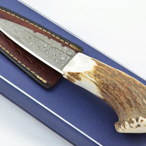 A Fantastic Handmade Genuine Stag Horn Full Crown Handle Damascus Steel Sgian Dubh Made in Sheffield England 2024 Edition