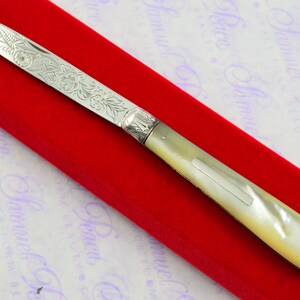 Large Pristine Silver Bladed Mother Of Pearl Fully Restored Birmingham Made Pen/Pocket Knife 1885
