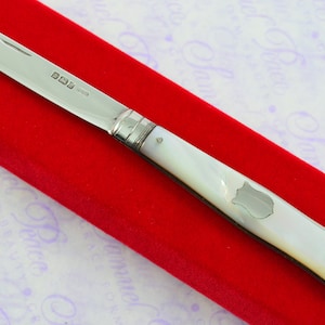Pristine Silver Bladed Mother Of Pearl Fully Restored Sheffield Made Pen/Pocket Knife 1902