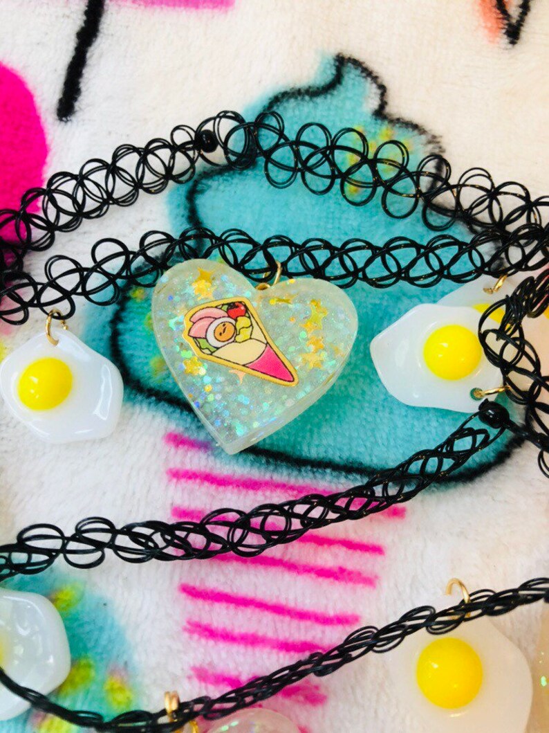 Gold Egg Gudetama Small Heart Chokers