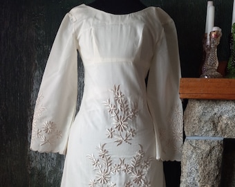 Vestido de novia bordado vintage de los años 60: túnica india bohemia