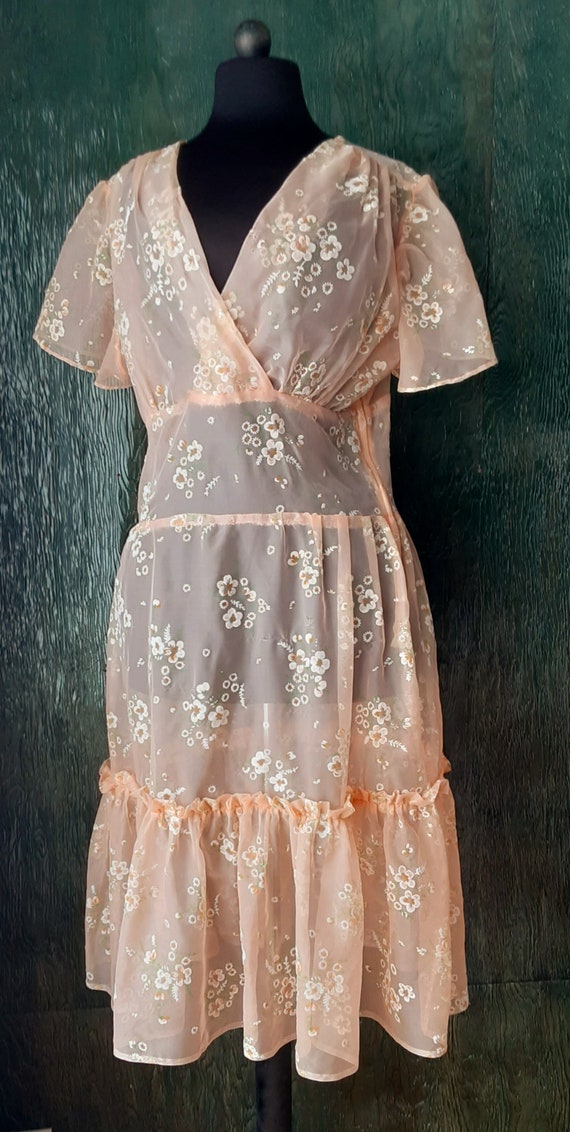 EDITH…Sheer flocked short sleeve peach vintage 194