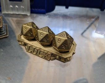 Luck Dice Stand with 3d20s (painted)(25mm)