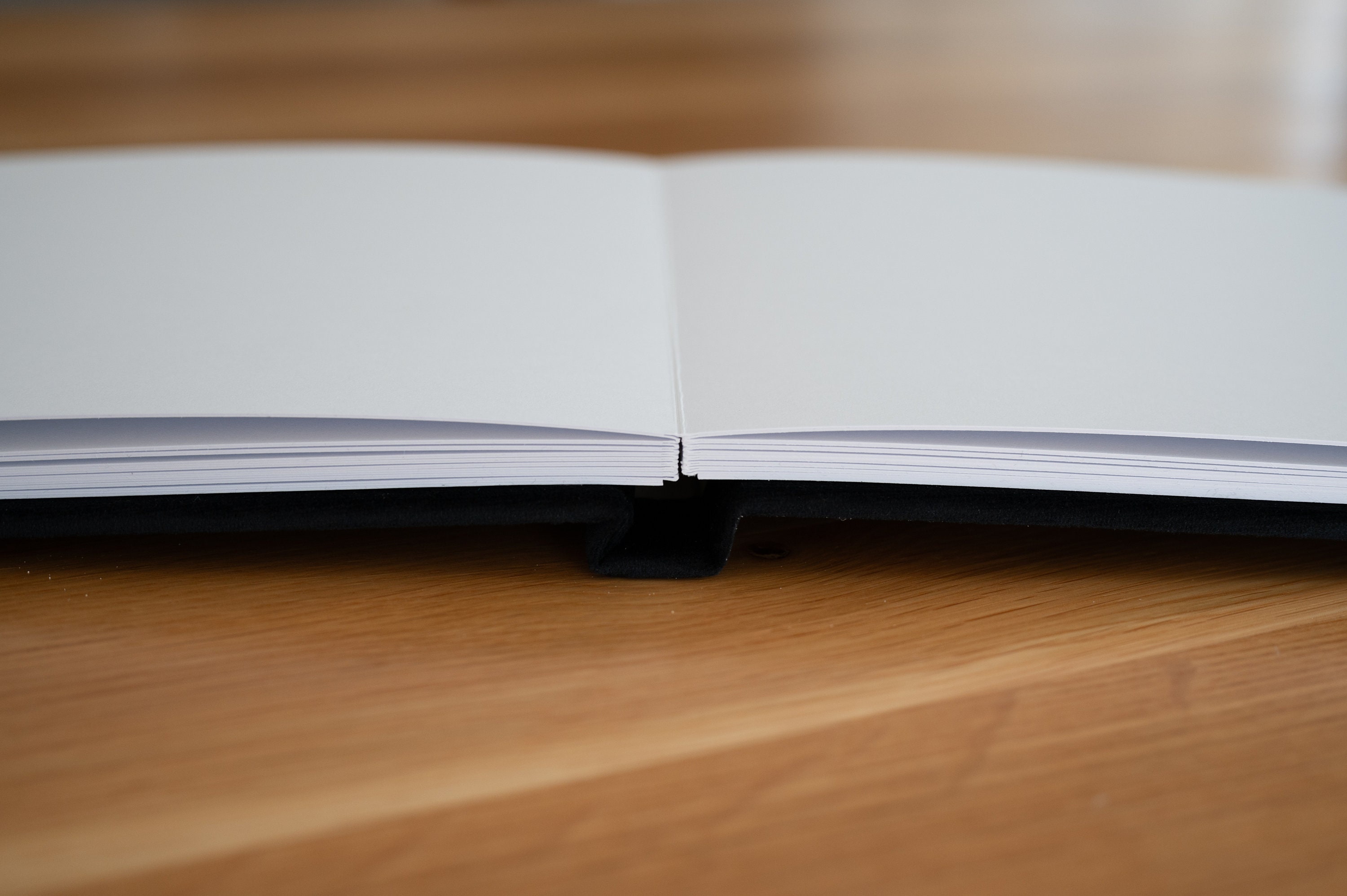 Libro Degli Ospiti Funebre Elegante Nero 25x20 Cm - 120 Pagine Per 360 Firma, Con Penna E Supporto, Per Ricordo E Condoglianze - 3