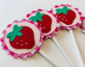 Aardbeien cupcake toppers, aardbei shortcake toppers, aardbeien verjaardag, aardbeienfeest, boerenmarkt feest, aardbei toppers