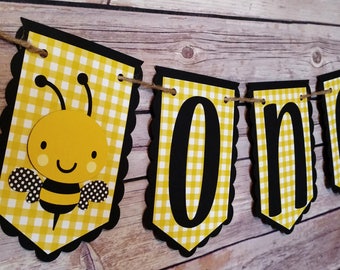Gingham Bee High Chair Banner, bee banner, bee high chair banner, bee party, bee theme, 1st birthday banner, 1st birthday party, bee decor