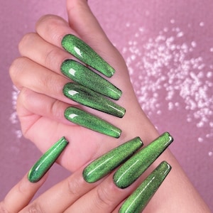 Witches&#39; Brew | Glossy Press-Ons | Durable | All Lengths| High-Quality | Reusable| Custom Design| Trendy & Affordable Nail Art| Glam
