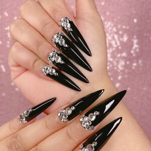 Arsenic | Glossy Press-Ons | Durable | All Lengths| High-Quality | Reusable| Custom Design| Trendy & Affordable Nail Art| Glam| High Gloss
