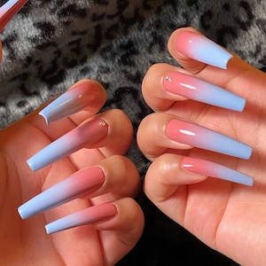 Los Angeles| Glossy Press-Ons | Durable | All Lengths| High-Quality | Reusable| Custom Design| Trendy & Affordable Nail Art| Glam|