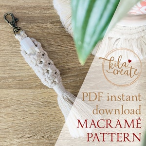 Makramee Lippenbalsam Halter Schlüsselanhänger PDF Muster Anleitung Sofort-Download Kostenlos Makramee Knoten-Leitfaden | Boho Schlüsselanhänger | Schlüsselanhänger | Taschenanhänger