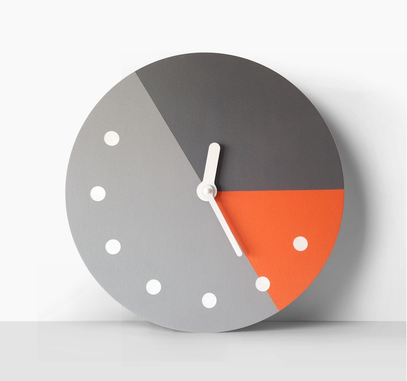 Horloge murale géométrique Horloge silencieuse Art mural minimaliste Horloge ronde en bois Boiserie Mid-Century Décor orange et gris 1