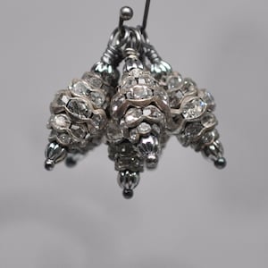 Kit to make 6 Pieces 8 mm X 15 mm Vintage Style Silver Toned Classic Rhinestone Drops or Charm Beads