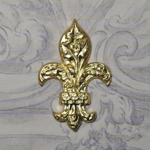 Estilo vintage francês repoussé flor de lis estampagem em latão bruto estilo antigo feito nos EUA 21V