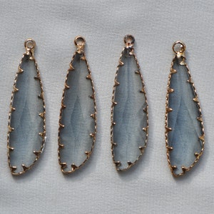 4 Pieces Long Fancy Prong Bezel Set Crystal Blue/Grey Faceted Glass Teardrops Charms Pendants Gold Toned Metal