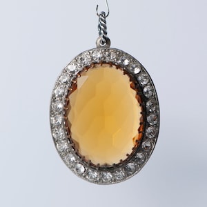 1940&#39;s Rare Piece of Amber and Clear Paste Stones Pendant For Assemblage Jewelry Design