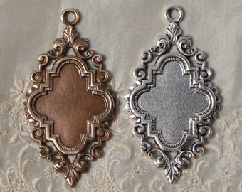 Vintage French Ornate Quatrefoil Style Brass Closed Back Portrait or Cabochon Setting 2J