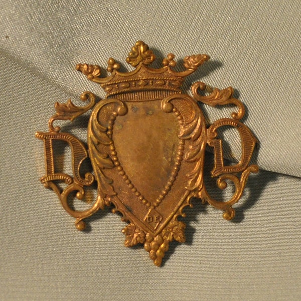 vintage Français Heart Crown Notre Dame Our Lady Raw Brass Emblem 1 Pièce 90J