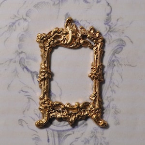 French Louis 15th XV Style Brass Picture Frame Portrait Setting 316J