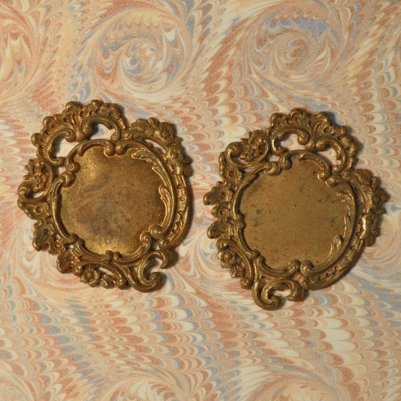 Vintage French Ornate Louis XV Style Brass Closed Back Tray / Portrait Setting 46J image 4