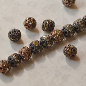 8 mm 20 Pieces Round Rhinestone Filigree Beads Vintage Antique Gold Tone
